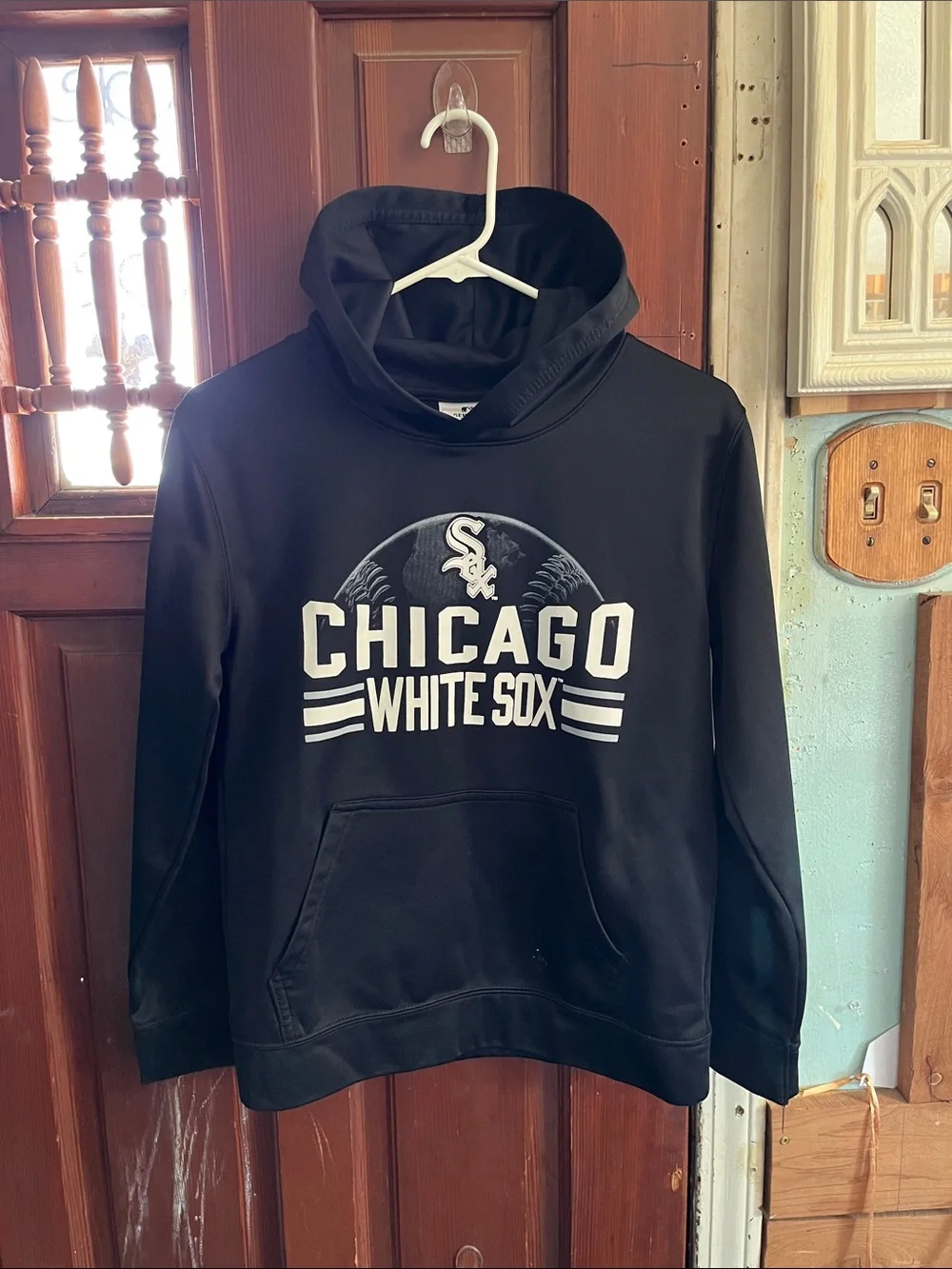 Genuine Merchandise Chicago White Sox Black Pullover Hoodie